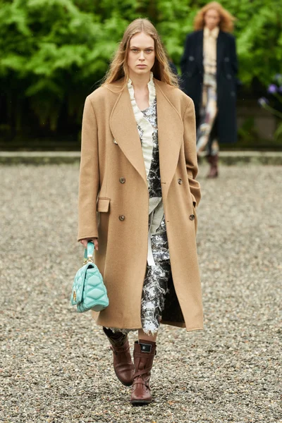 Look 26